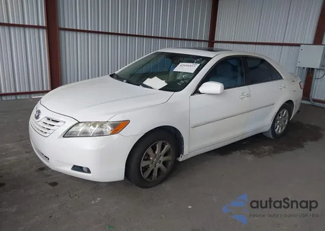2008 Toyota Camry Xle z USA, uszkodzony, nr VIN 4T1BE46K08U733496